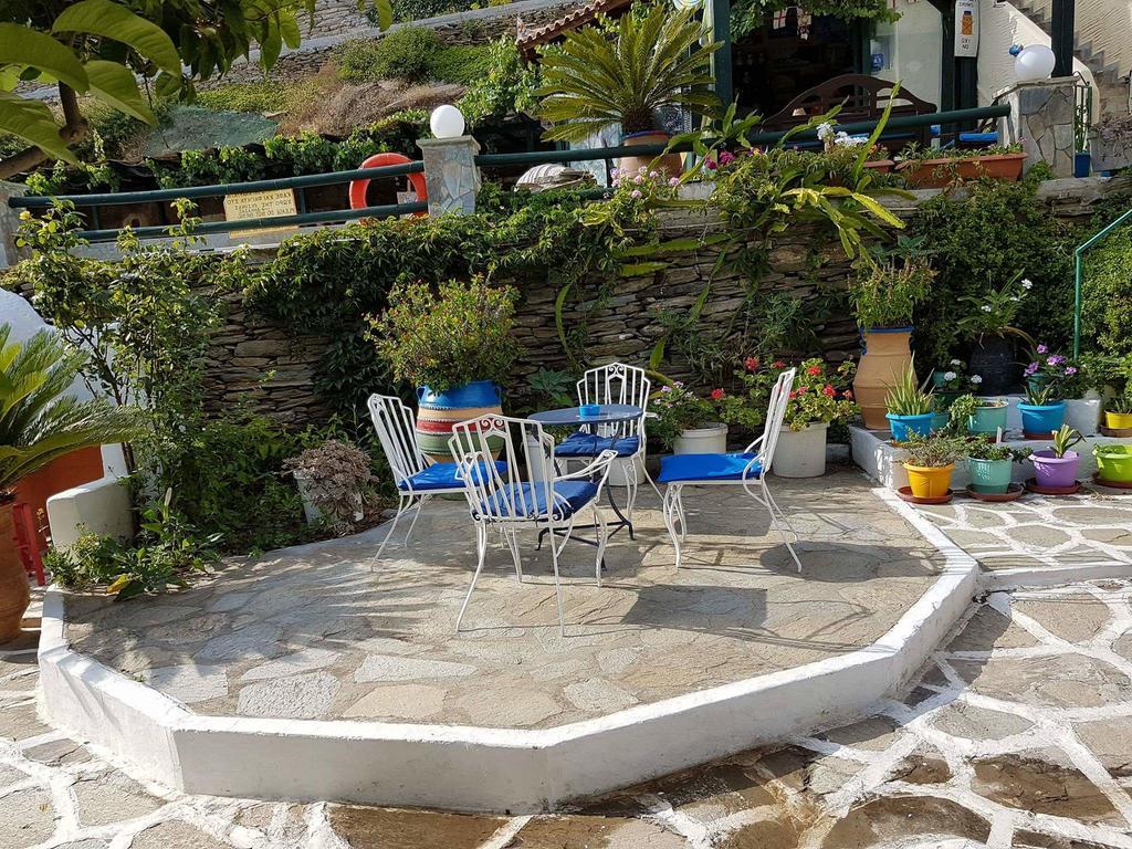 Villa Rena Aparthotel Batsíon